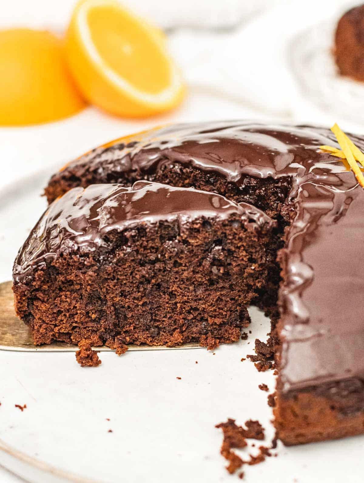 Geschnittener Schokoladenkuchen