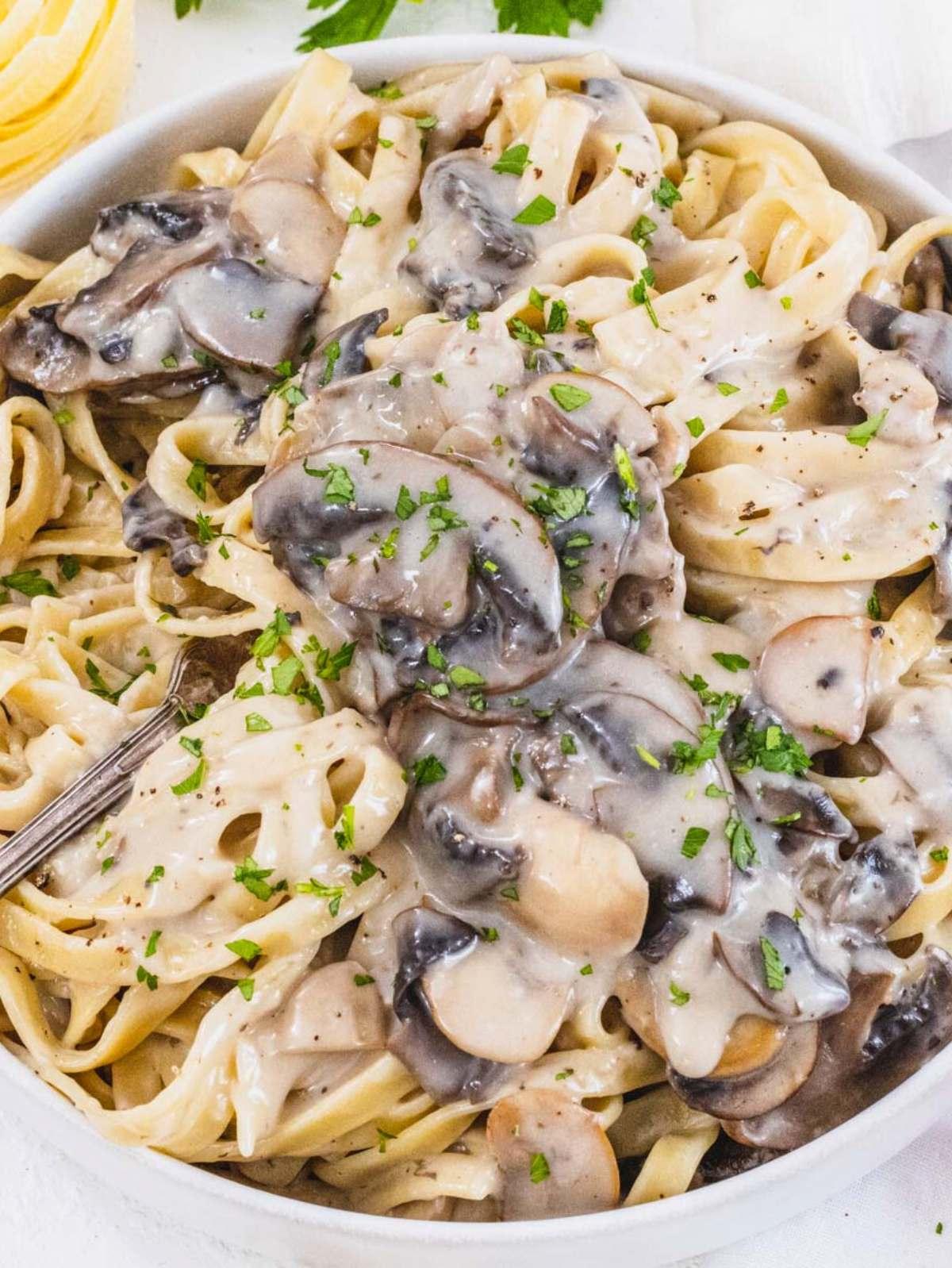 Pilz-Alfredo 2 creamy mushroom alfredo recipe.