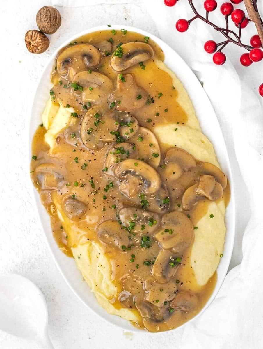 Pilzsoße und Kartoffelbrei