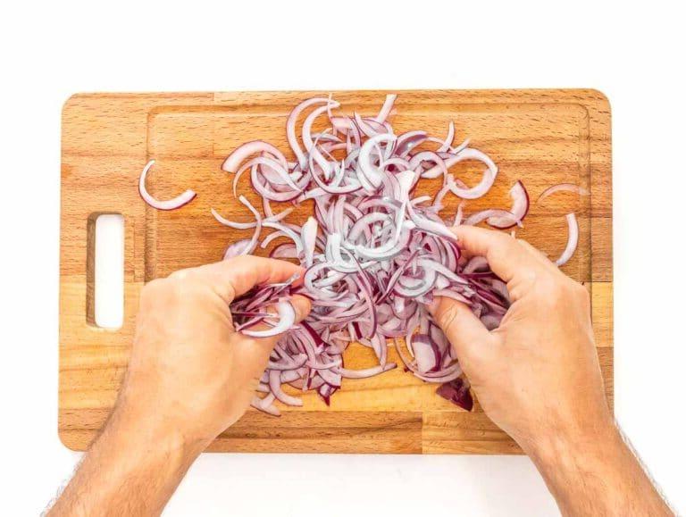 fein gehackte Zwiebel