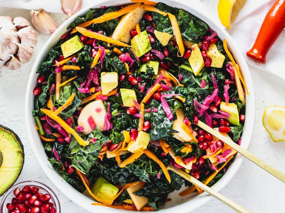 Grünkohlsalat Rezept mit grünem Apfel und Rotkohl