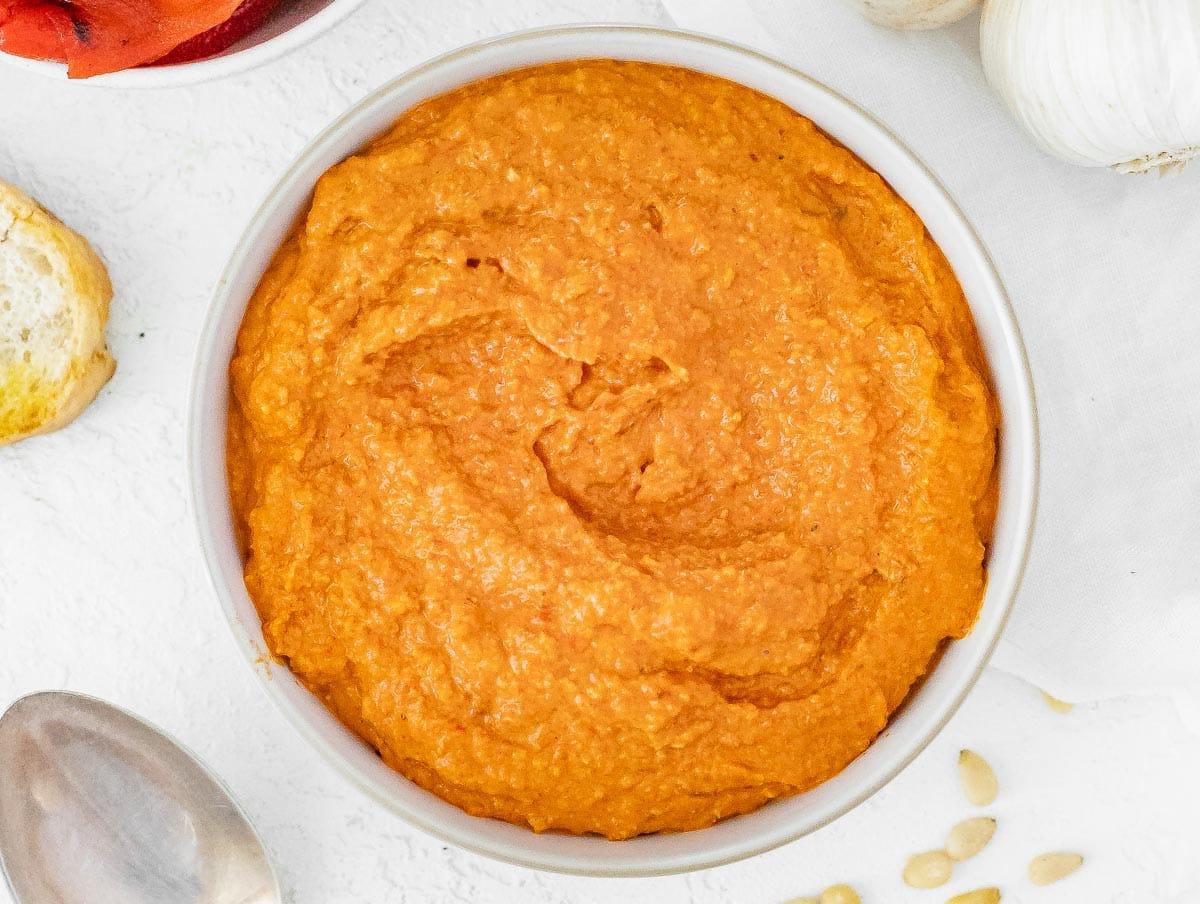 Rotes Paprika-Pesto