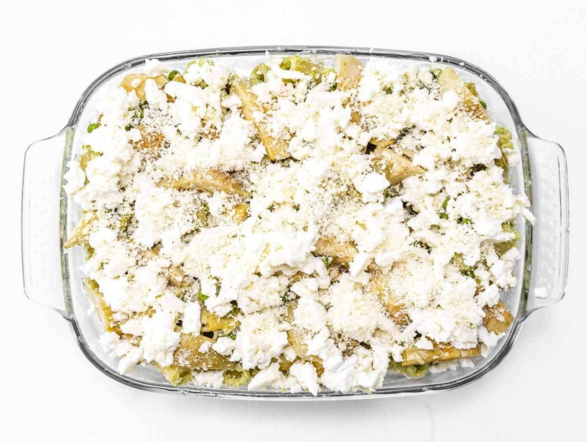 Artischocken Pasta mit Ricotta oben drauf