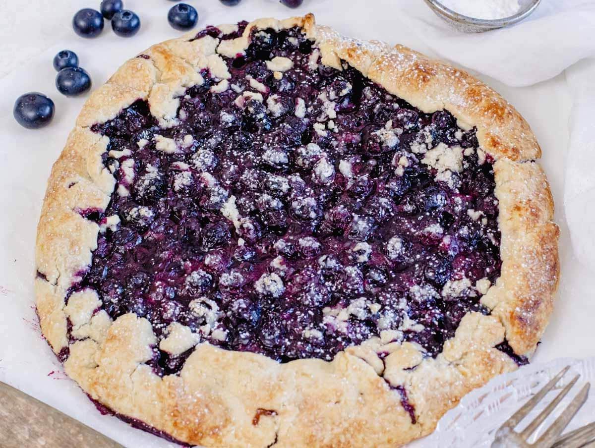 Heidelbeer-Galette nach dem Backen