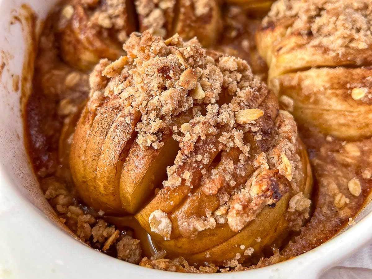 Bratäpfel 13 Gebackener Apfel mit Streuseln