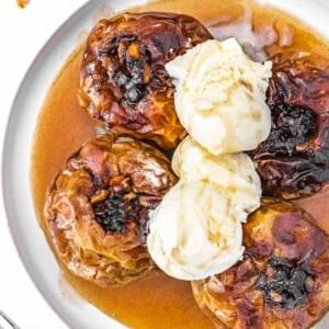Bratäpfel 14 Gebackene Äpfel mit Eiscreme