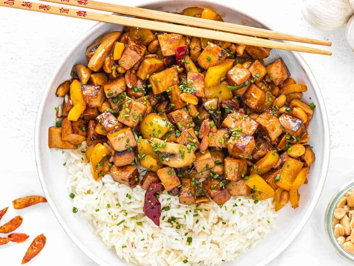 Kung Pao Tofu mit Schnittlauch