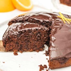 Schokoladenkuchen mit Orange