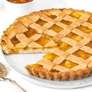Einfache Crostata mit einer Scheibe