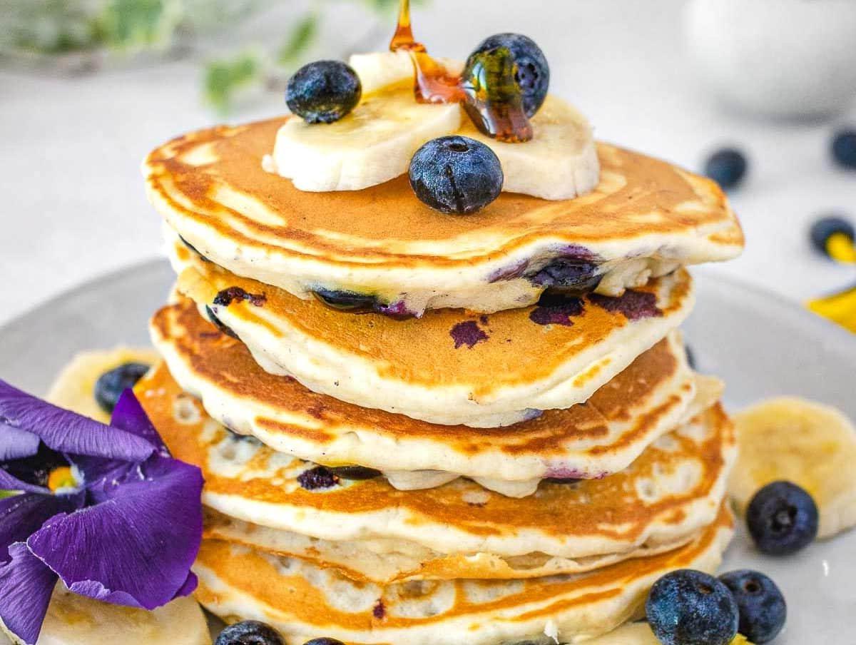 Pancake-Variation mit Blaubeeren
