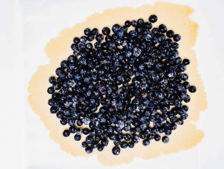 Heidelbeeren auf Mürbeteig