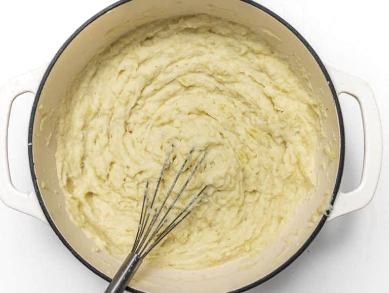 Blumenkohl und Kartoffeln verrühren