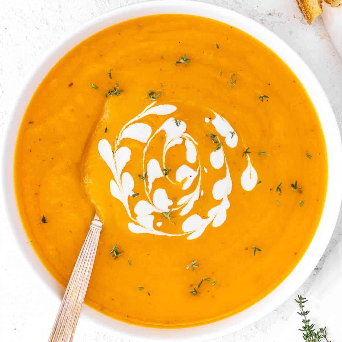 Geröstete Butternusskürbis Suppe