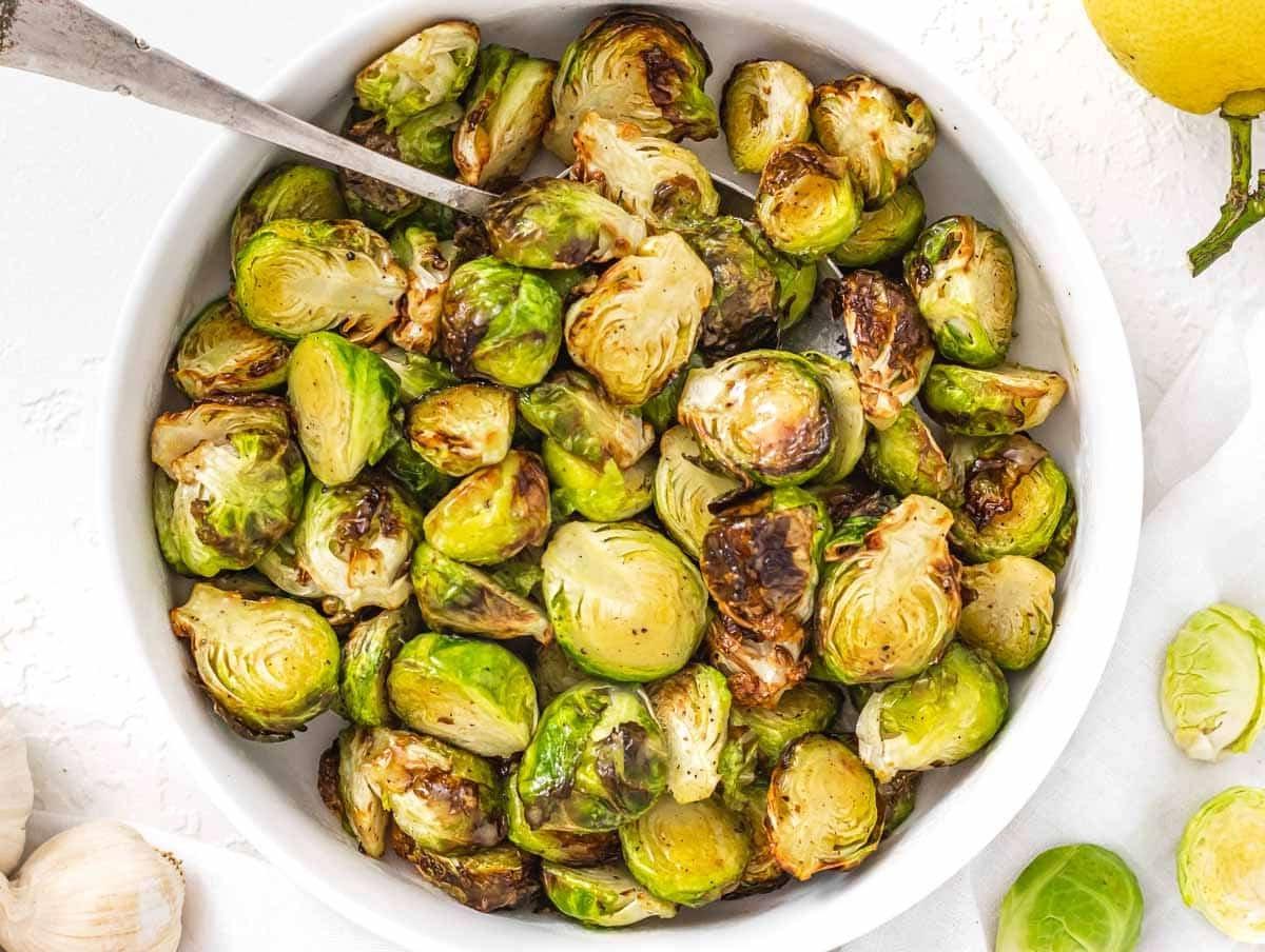 Rosenkohl in Heißluftfritteuse mit Honig-Senf-Dressing