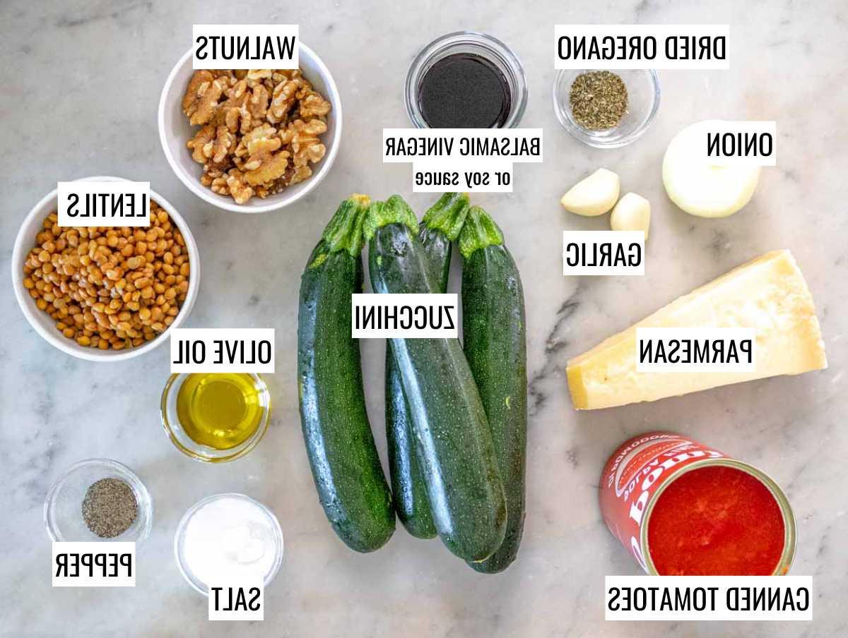 Zucchini-Boote 4 Zutaten für gefüllte Zucchiniboote