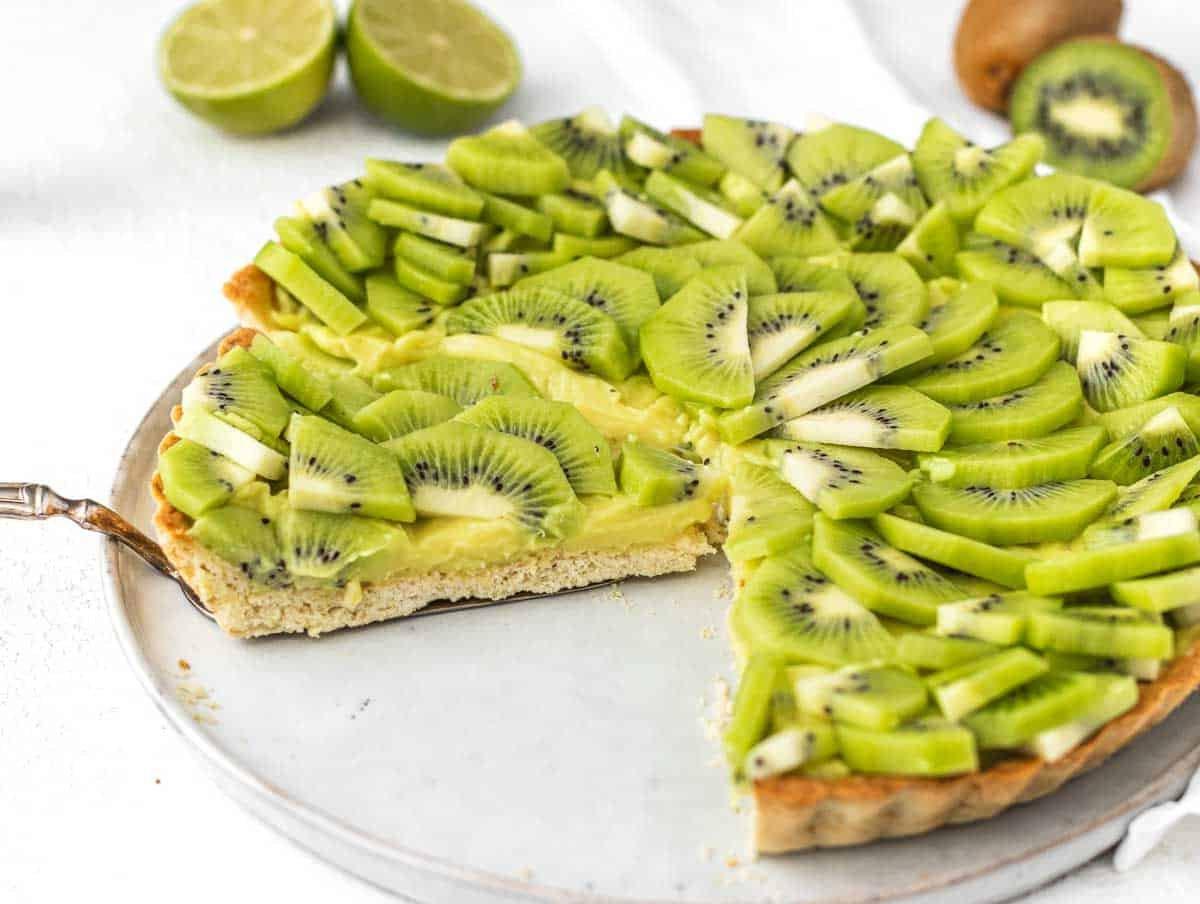 Geschnittene Kiwi-Tarte