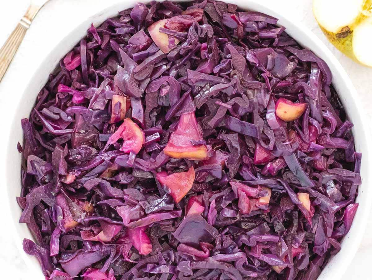 Geschmorter Rotkohl mit Apfel