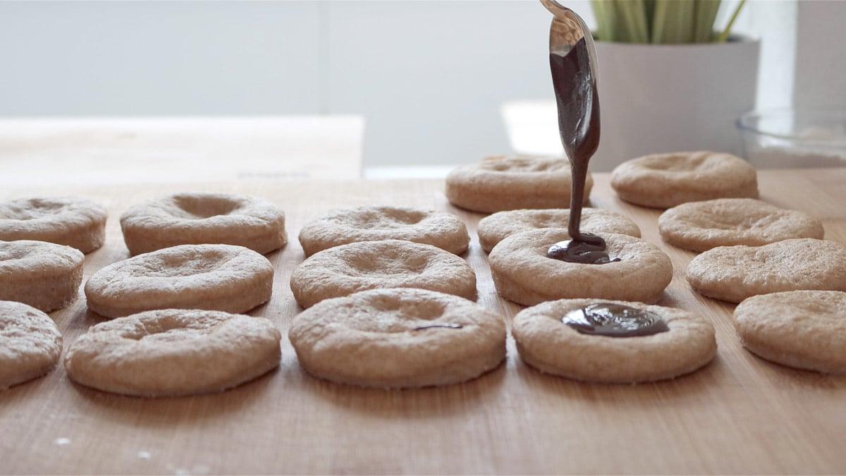Füllung mit veganer Nuss-Nougat-Creme
