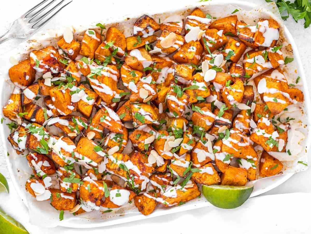 geröstete Süßkartoffeln mit Tahinisauce