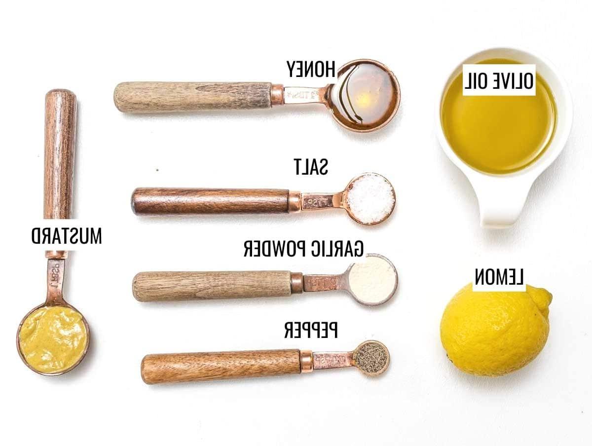 Zutaten für Honig-Senf-Dressing