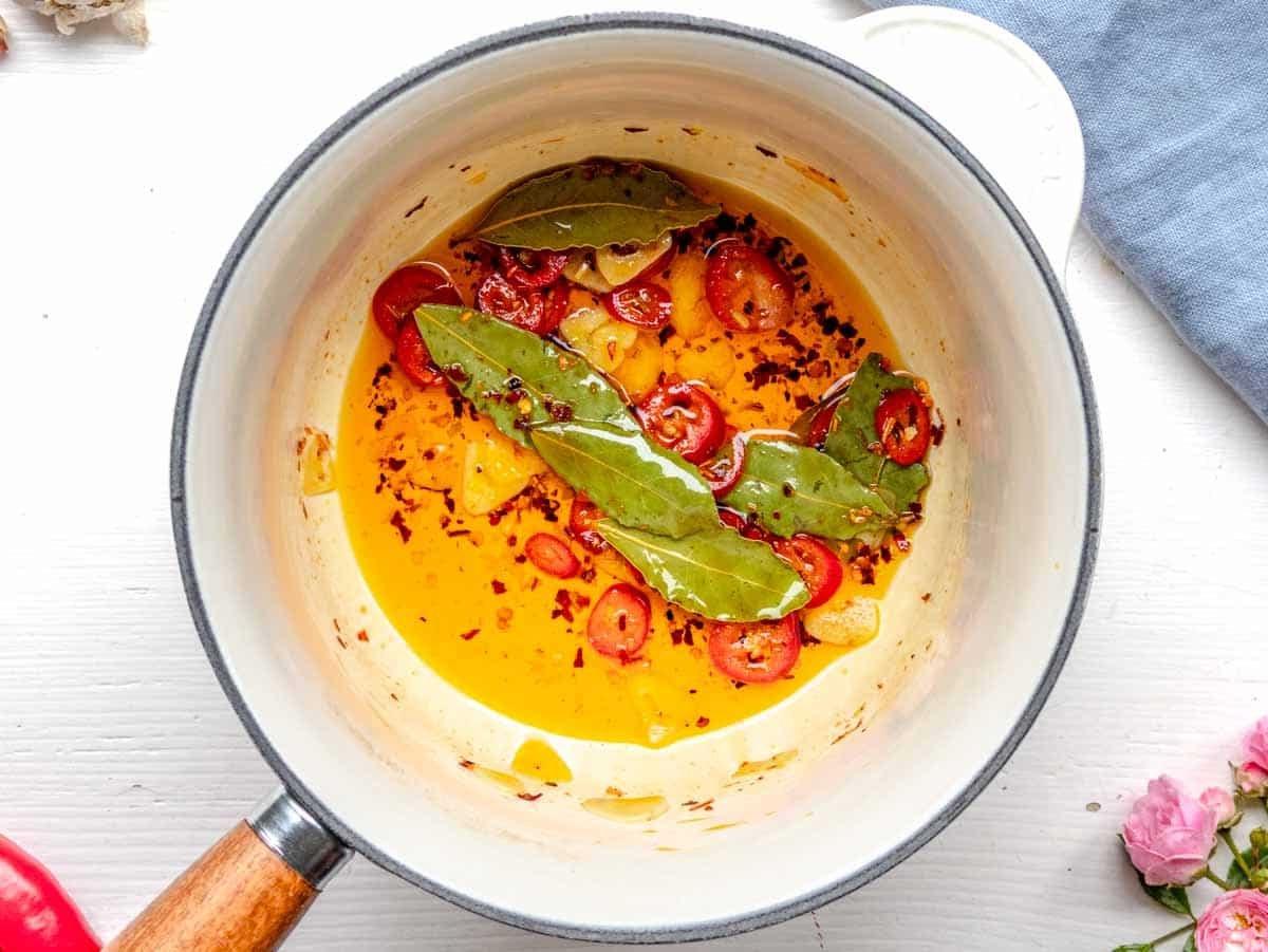 Tadka im Topf