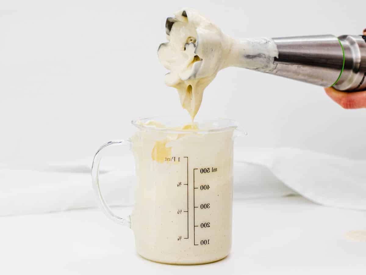 Stabmixer und Glas
