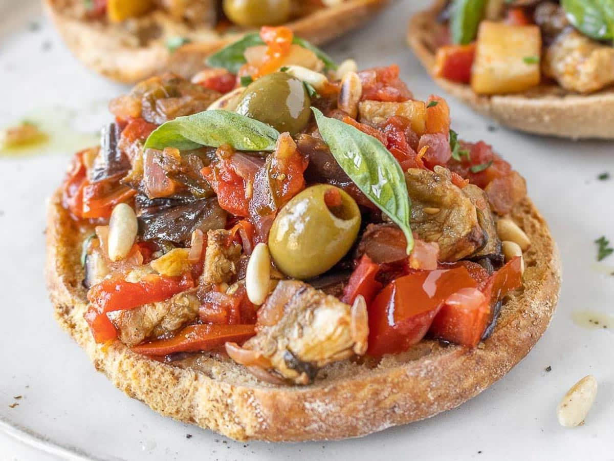 Bruschetta mit Caponata