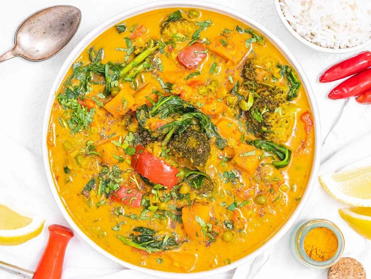 Gemüse-Curry mit Zitrone