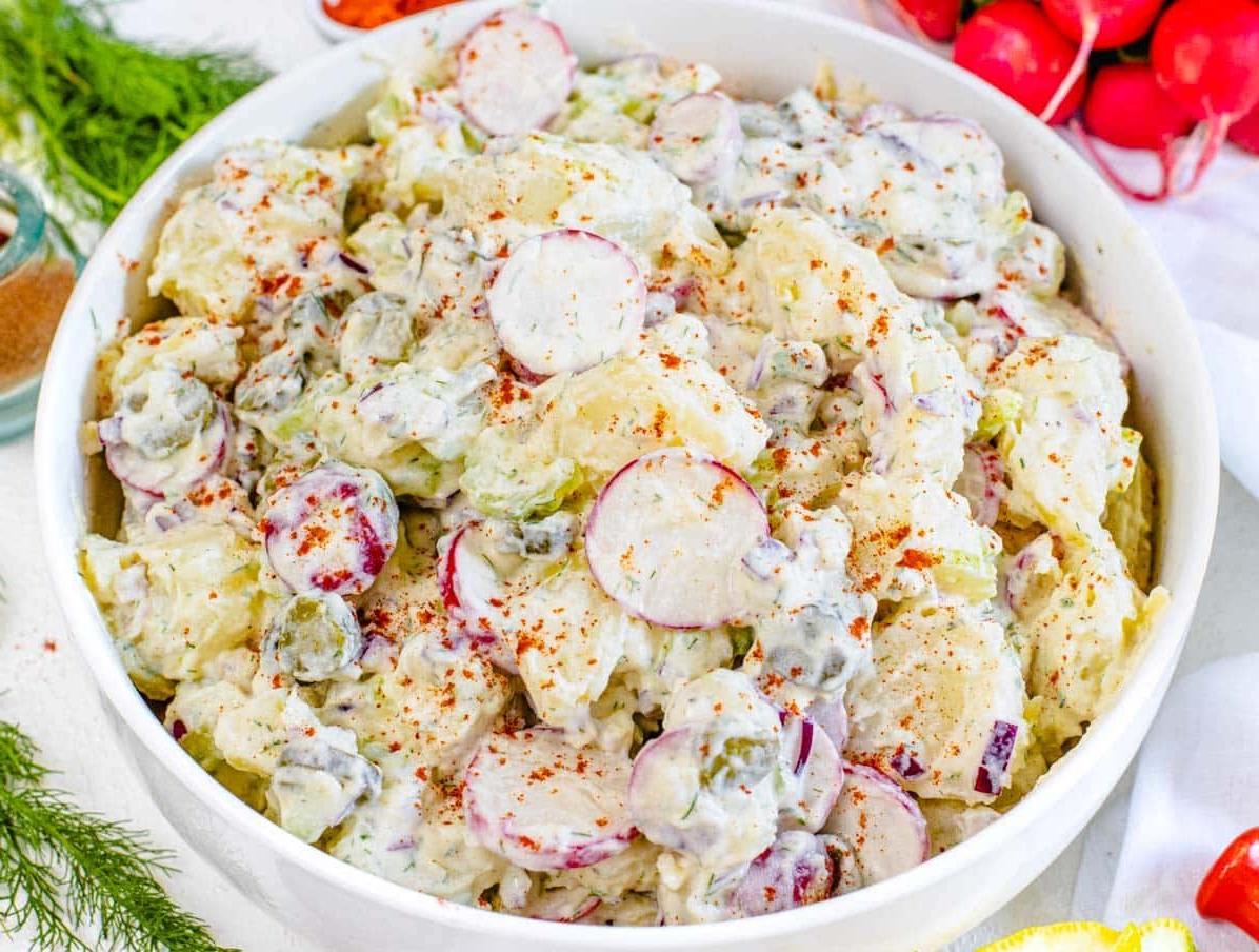 Dill-Kartoffelsalat mit geräuchertem Paprikapulver