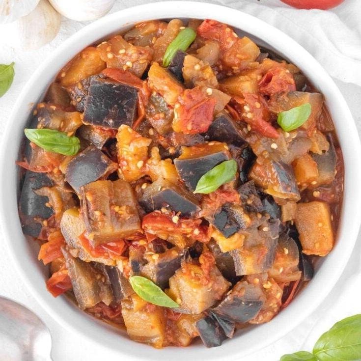 Gebratene Aubergine auf Brot