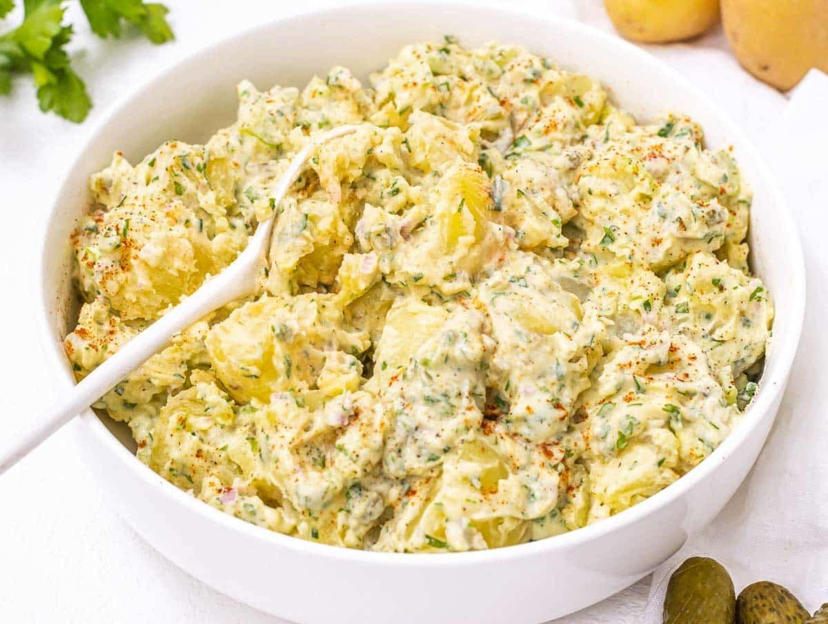 25 Vegane Salate 10 Veganer Kartoffelsalat mit eingelegter Gurke