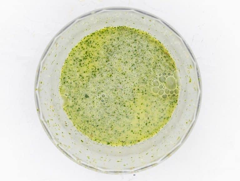 Fertiges Koriander-Limetten-Dressing
